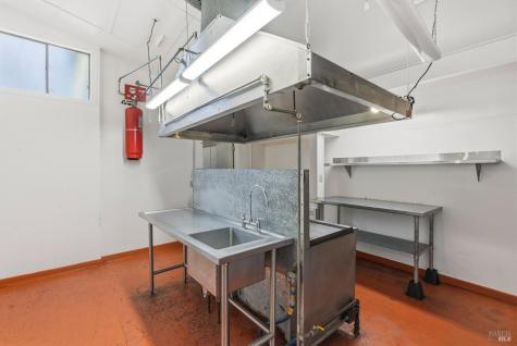 5186-5220 Highway 116 Highway S Sebastopol CA 95472