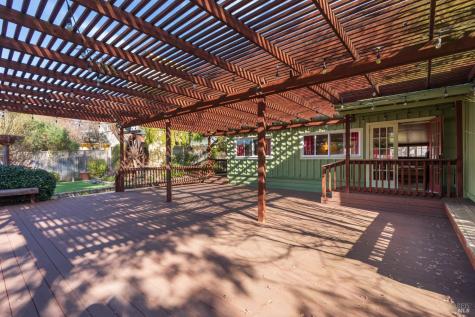 5186-5220 Highway 116 Highway S Sebastopol CA 95472