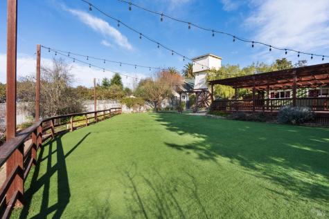 5186-5220 Highway 116 Highway S Sebastopol CA 95472