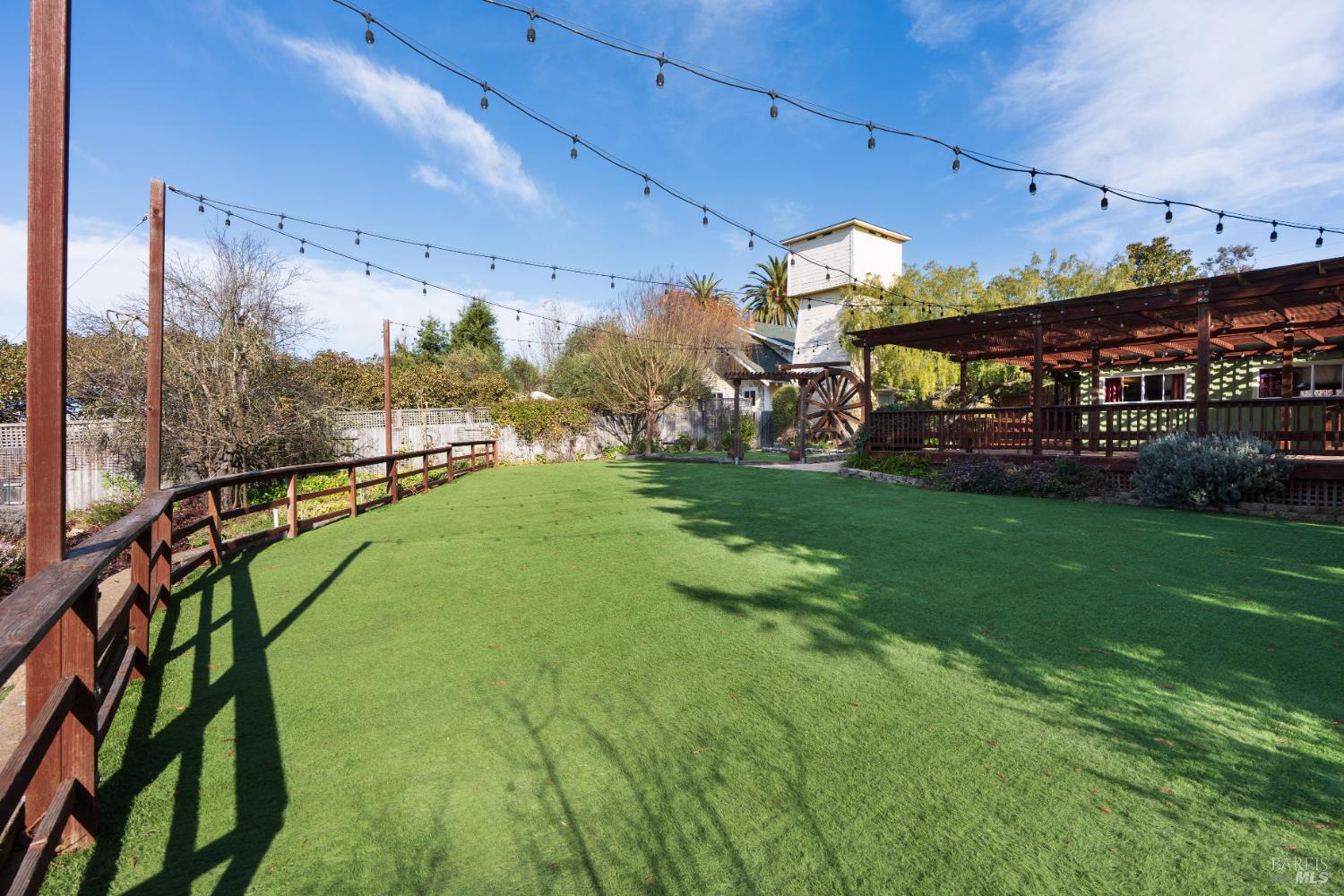 5186-5220 Highway 116 Highway S Sebastopol CA 95472