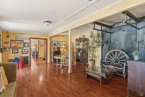 5186-5220 Highway 116 Highway S Sebastopol CA 95472