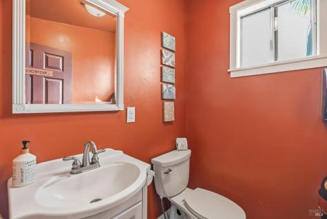 5186-5220 Highway 116 Highway S Sebastopol CA 95472