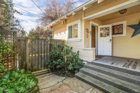 5186-5220 Highway 116 Highway S Sebastopol CA 95472