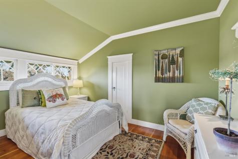 5186-5220 Highway 116 Highway S Sebastopol CA 95472