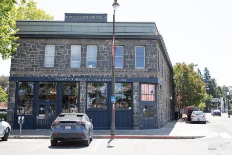 10 4th Street Santa Rosa CA 95401