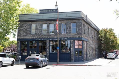 10 4th Street Santa Rosa CA 95401