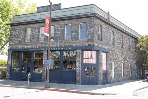 10 4th Street Santa Rosa CA 95401