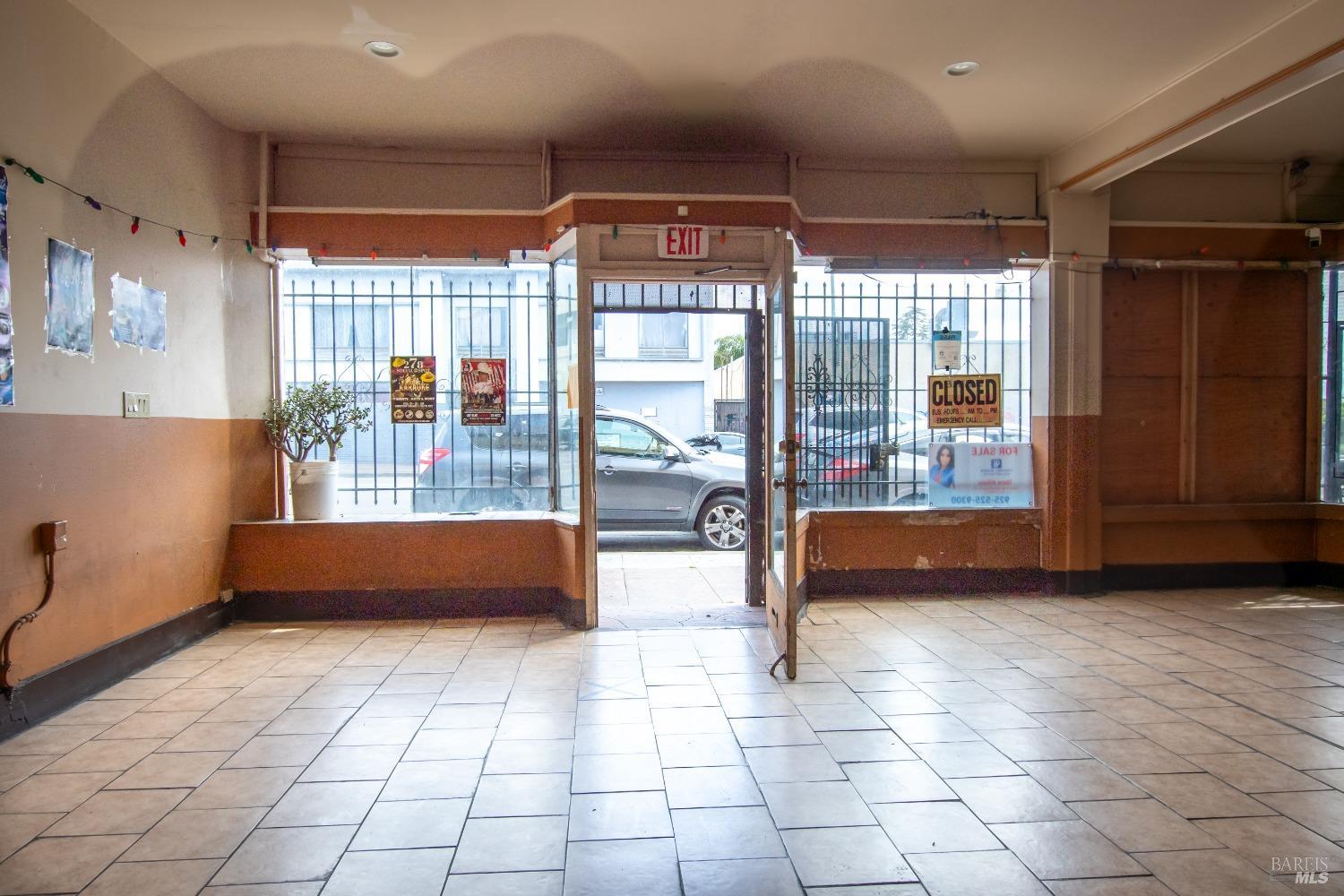 2811 Havenscourt Boulevard Oakland CA 94605