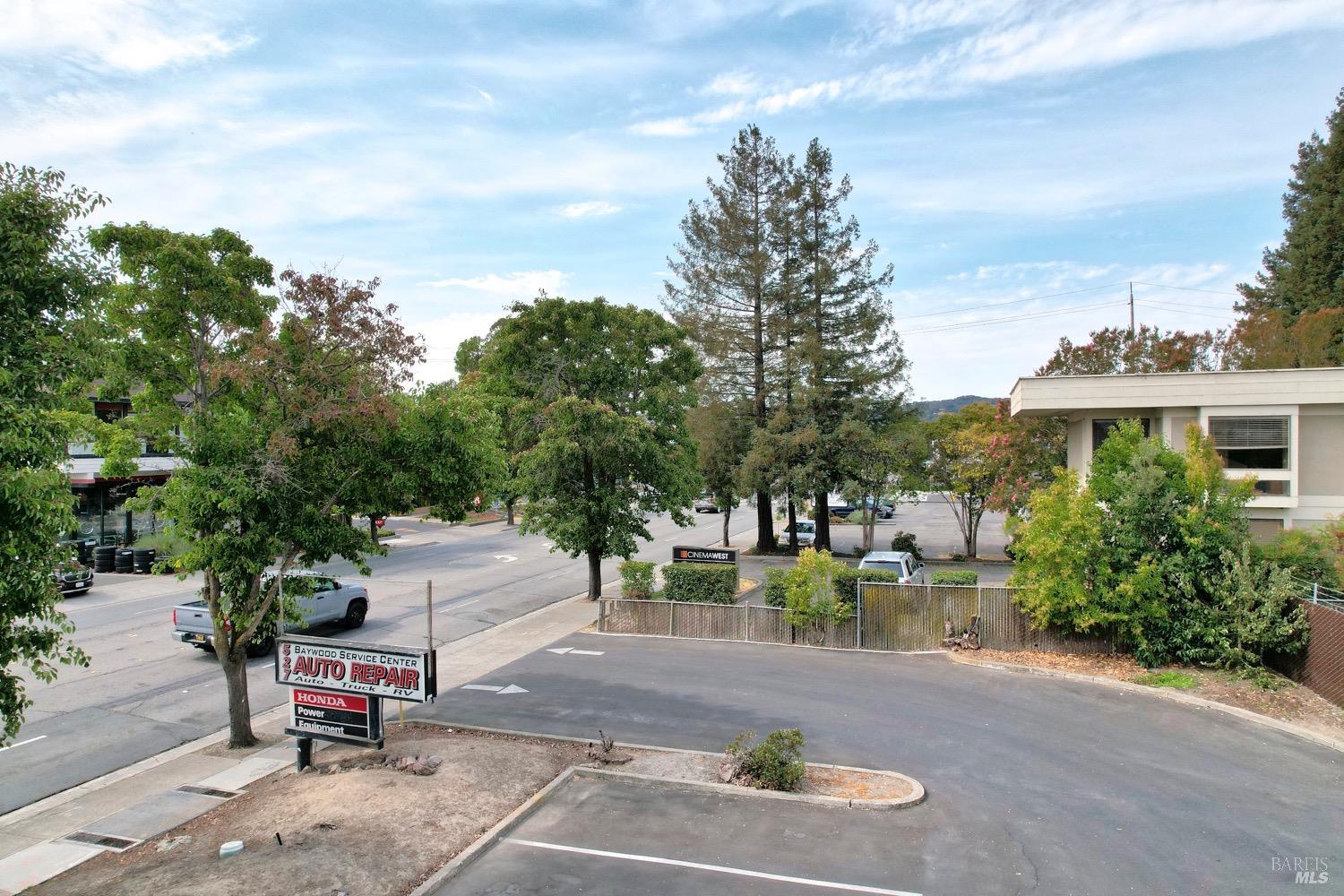 527 E Washington Street Petaluma CA 94952