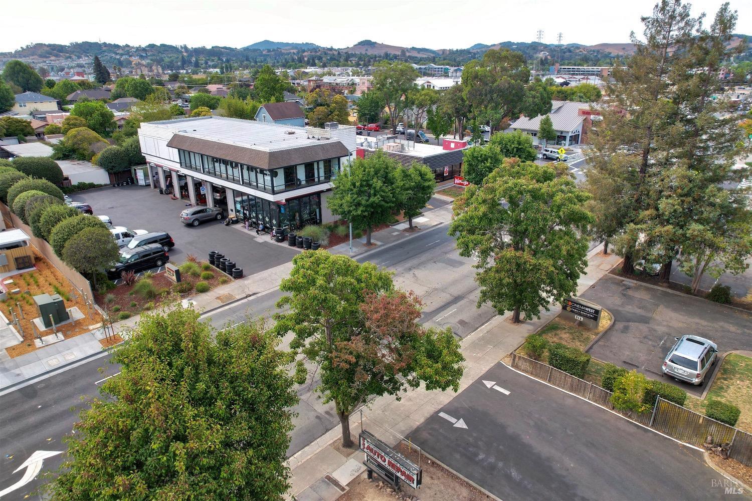 527 E Washington Street Petaluma CA 94952