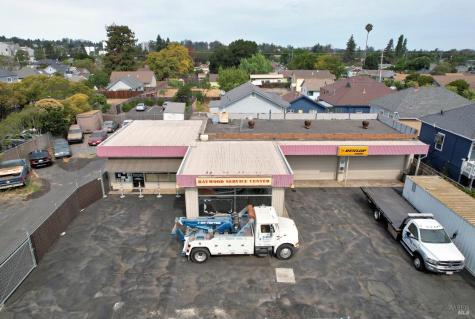 527 E Washington Street Petaluma CA 94952