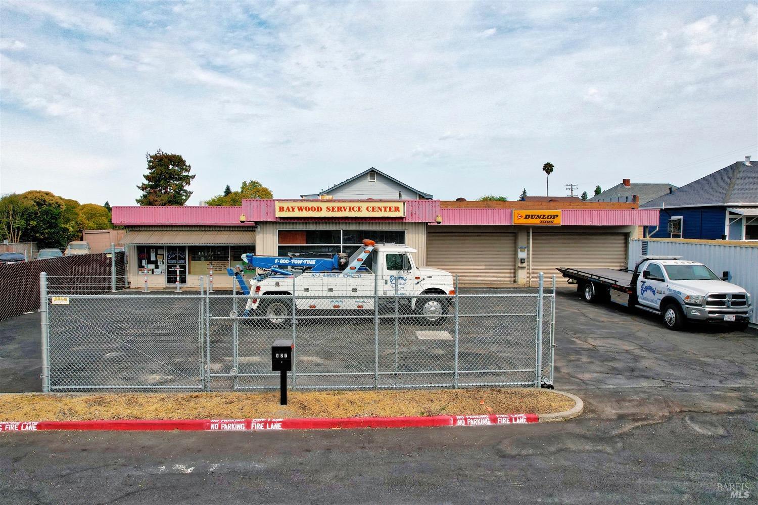 527 E Washington Street Petaluma CA 94952