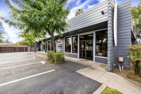 2112 Armory Drive Santa Rosa CA 95401