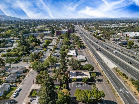 2112 Armory Drive Santa Rosa CA 95401