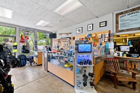 2112 Armory Drive Santa Rosa CA 95401