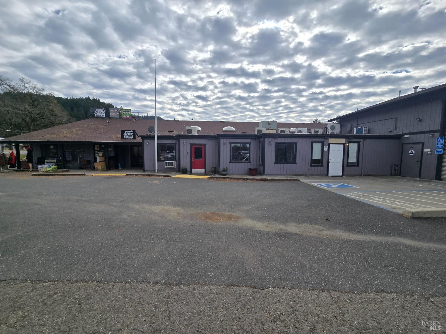 44650 Highway 101 Laytonville CA 95454