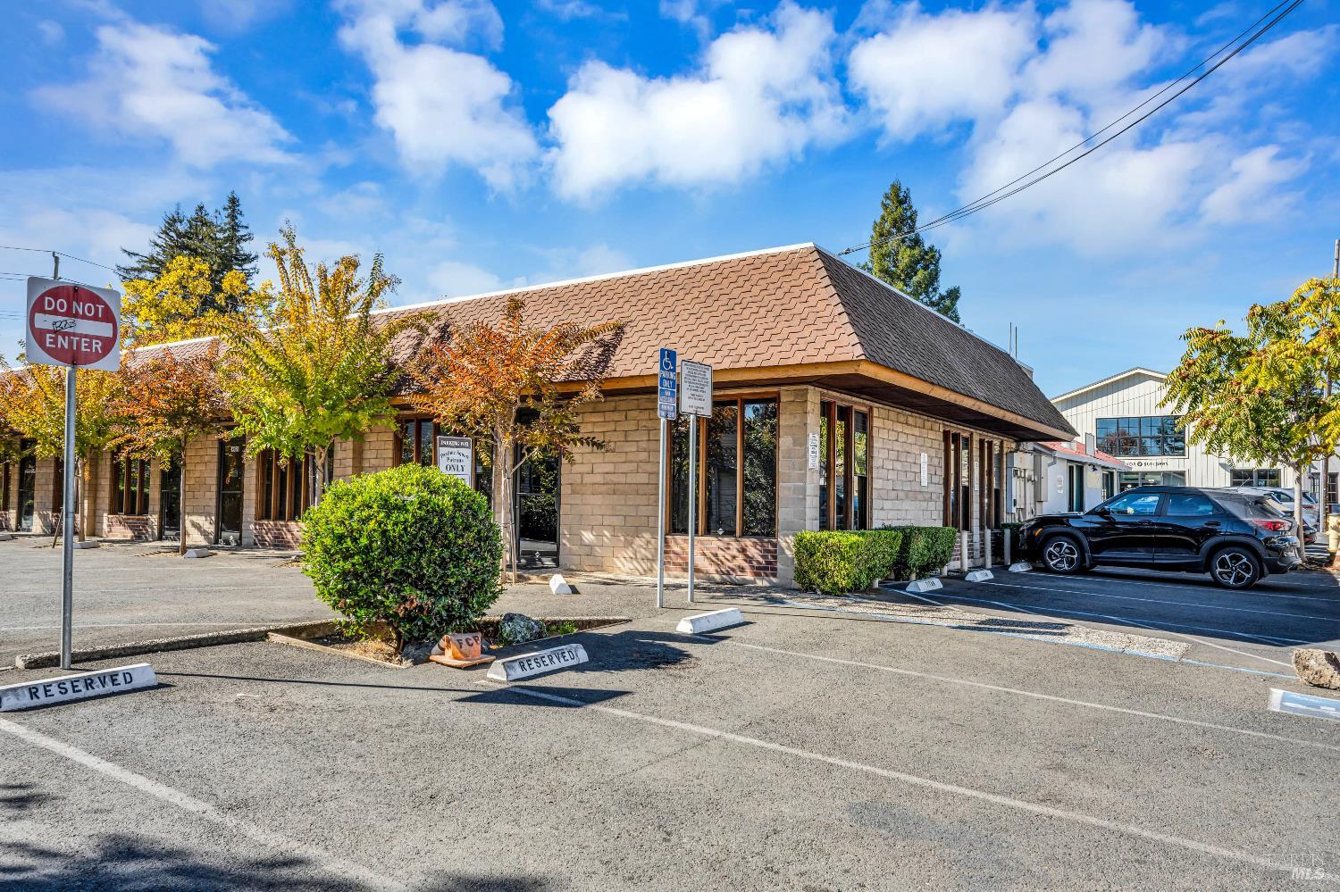 1336 Oak Avenue St. Helena CA 94574