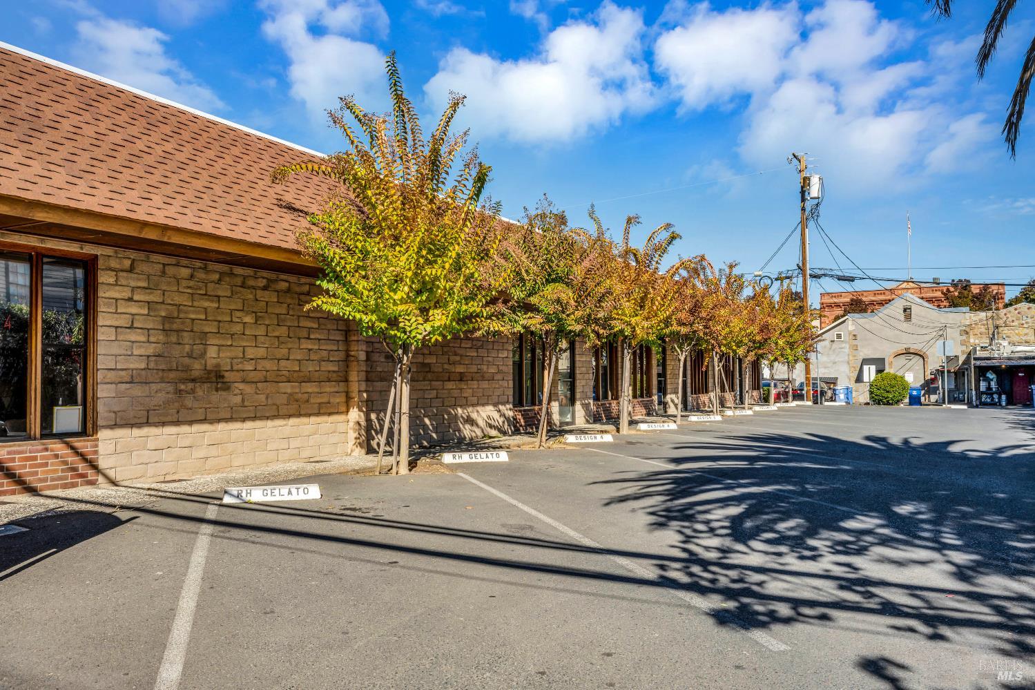 1336 Oak Avenue St. Helena CA 94574