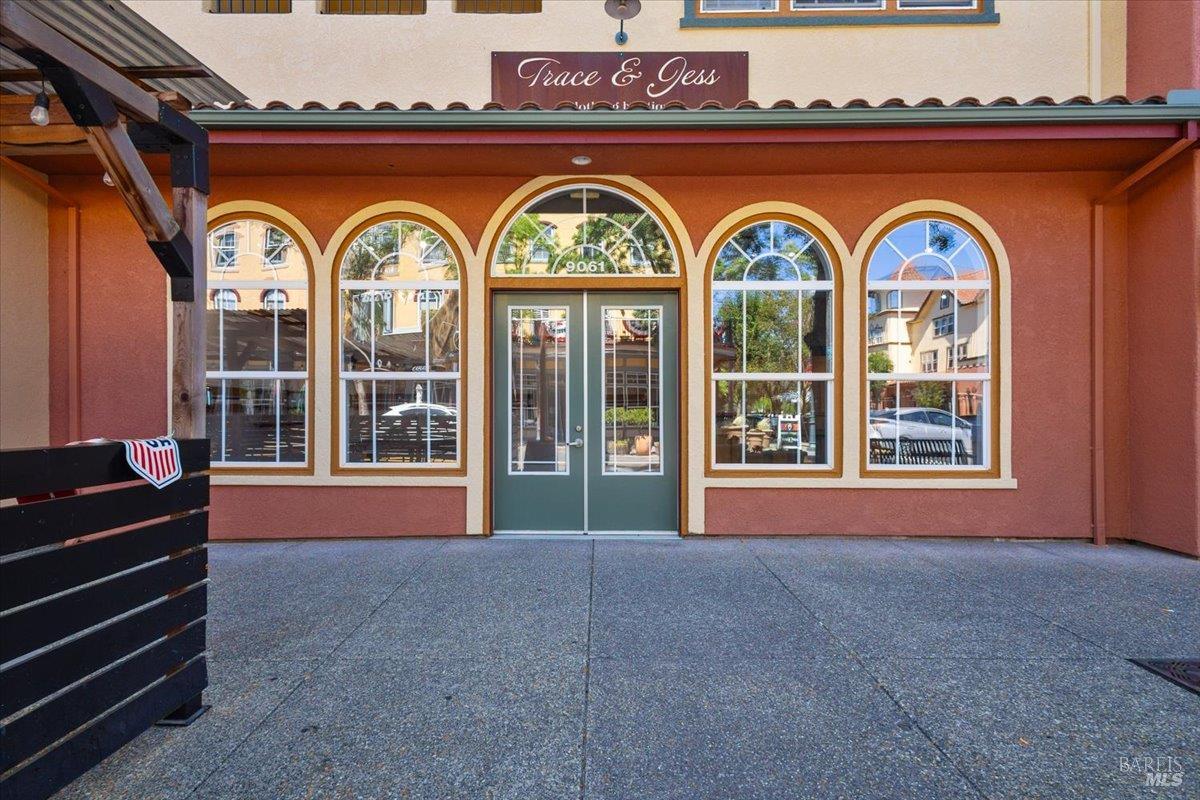 9061 Windsor Road Windsor CA 95492