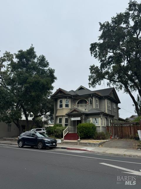558 B Street Santa Rosa CA 95401