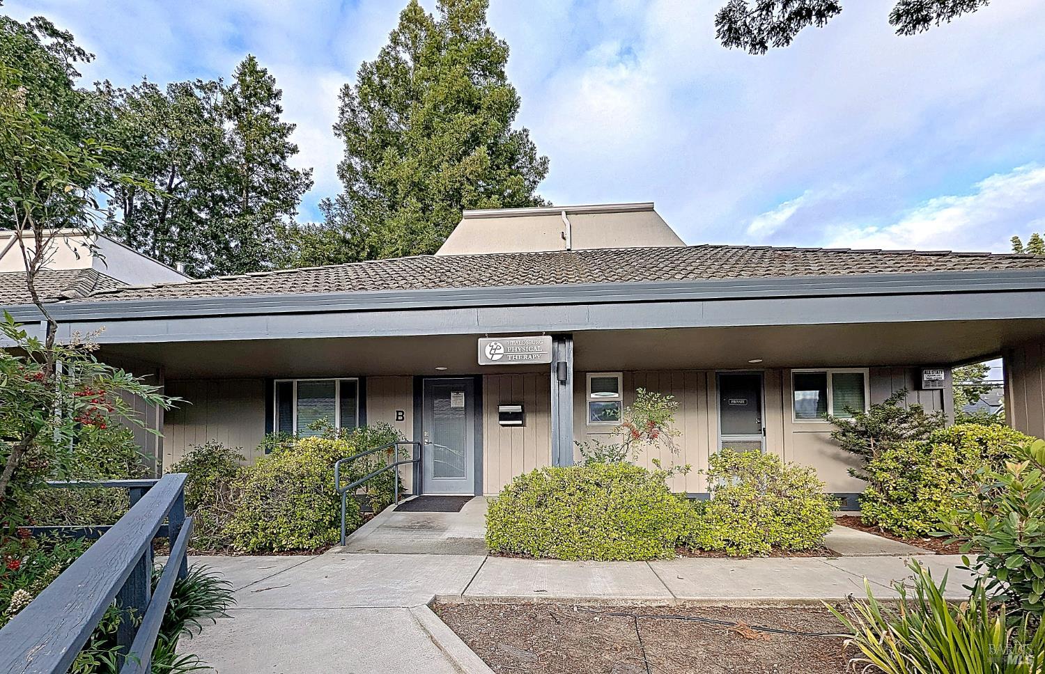 465 March Avenue Healdsburg CA 95448
