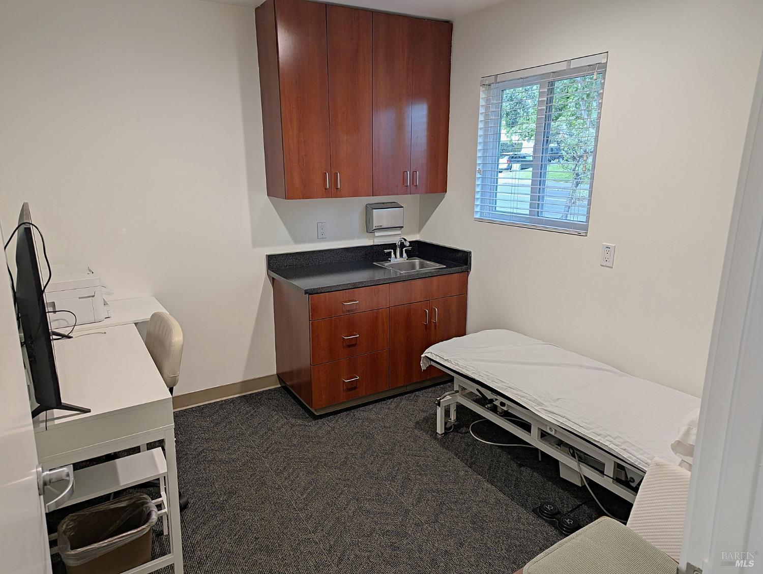 465 March Avenue Healdsburg CA 95448