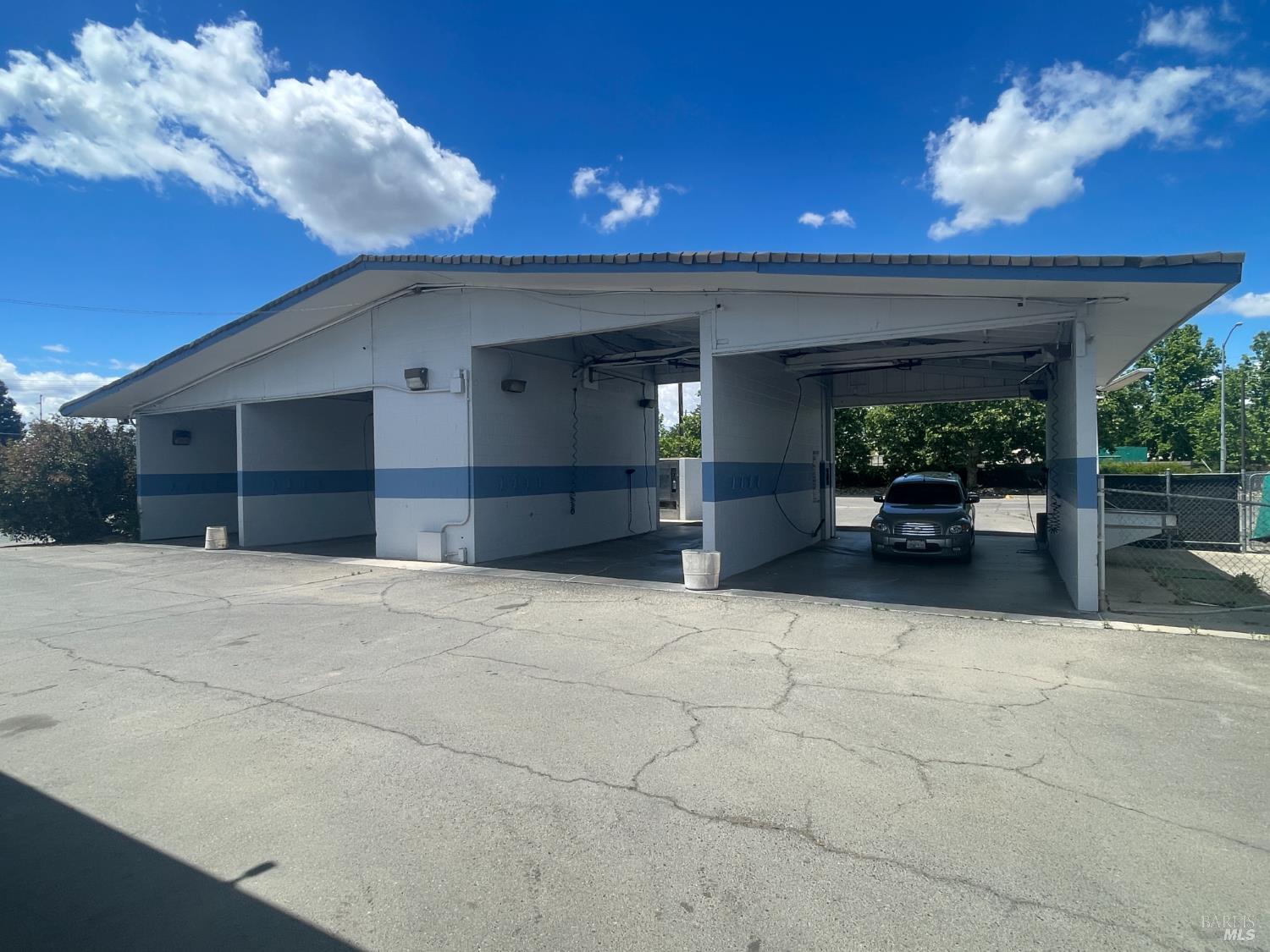 720 N Adams Street Dixon CA 95620