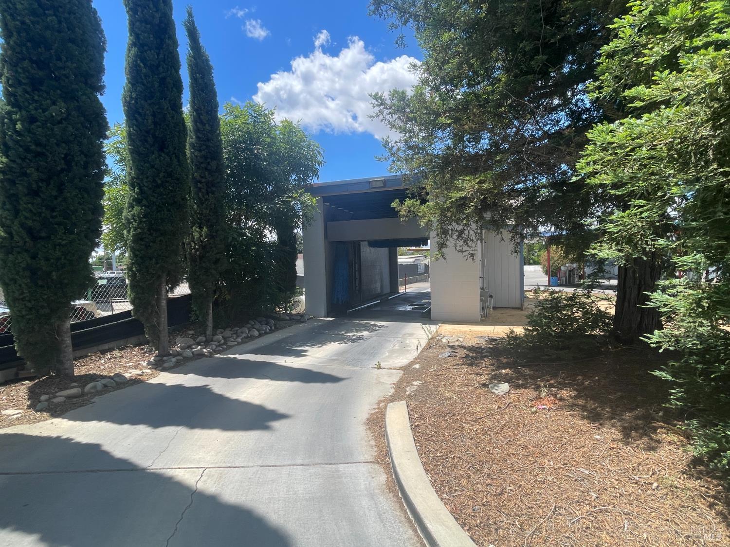 720 N Adams Street Dixon CA 95620