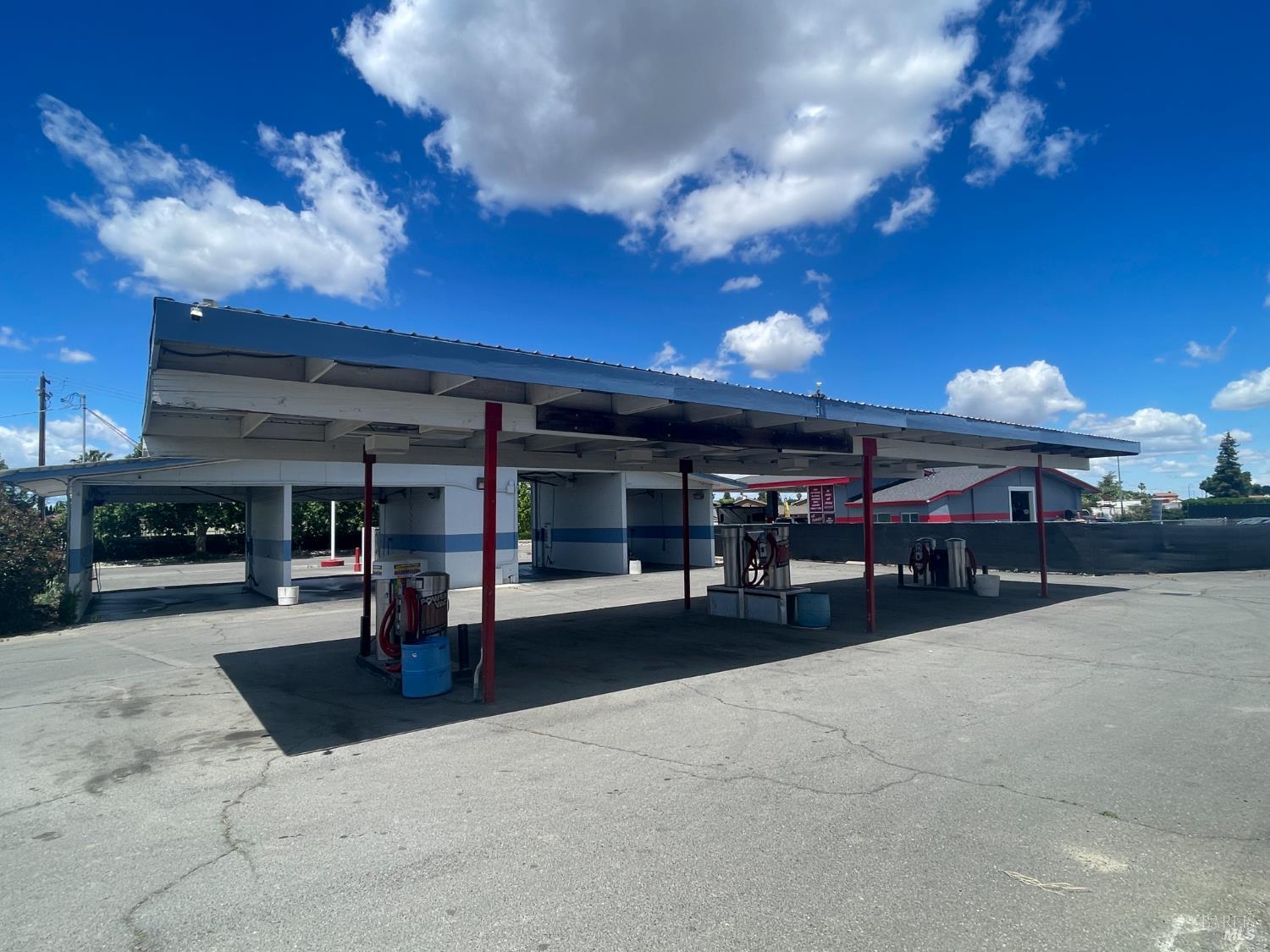 720 N Adams Street Dixon CA 95620