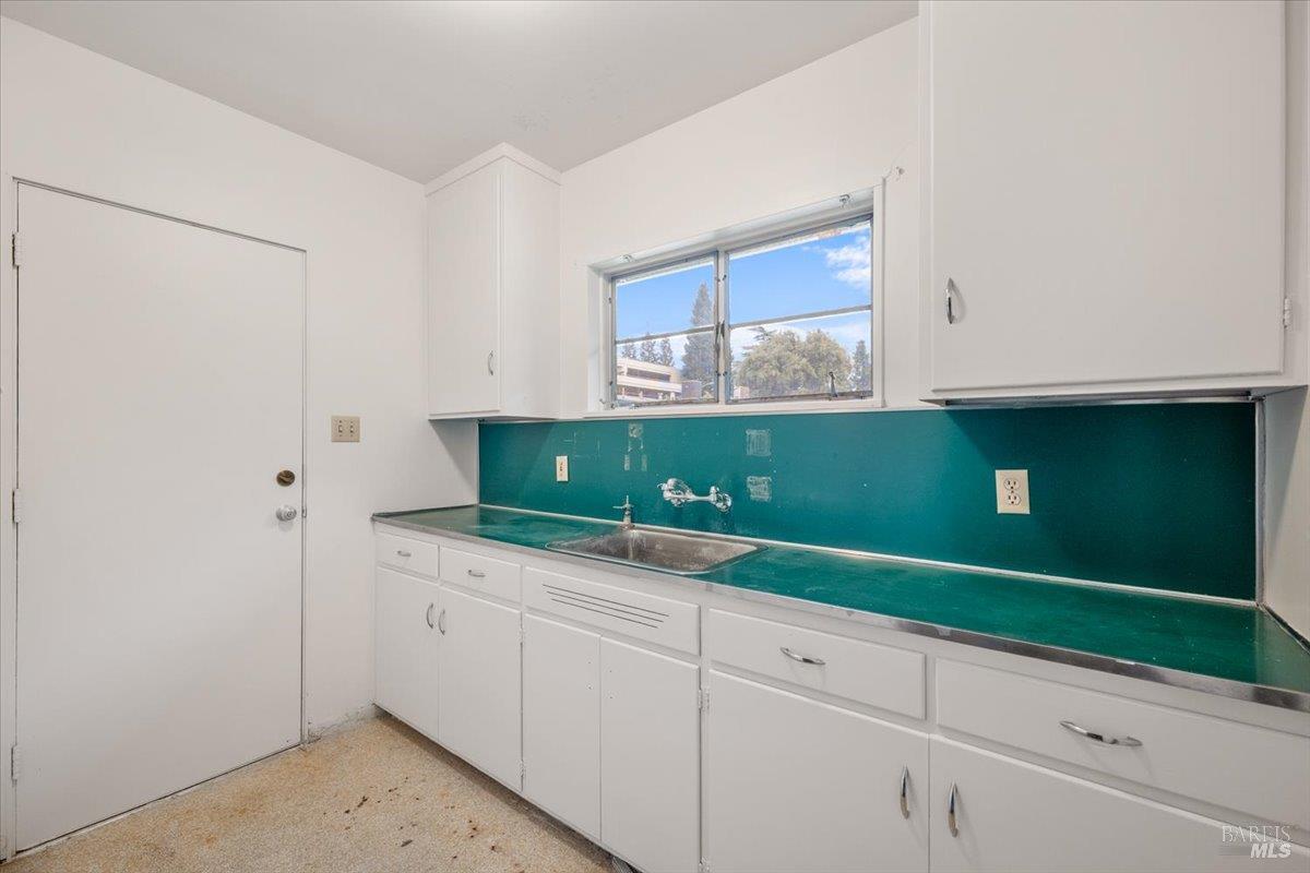 1190 Montgomery Drive Santa Rosa CA 95405