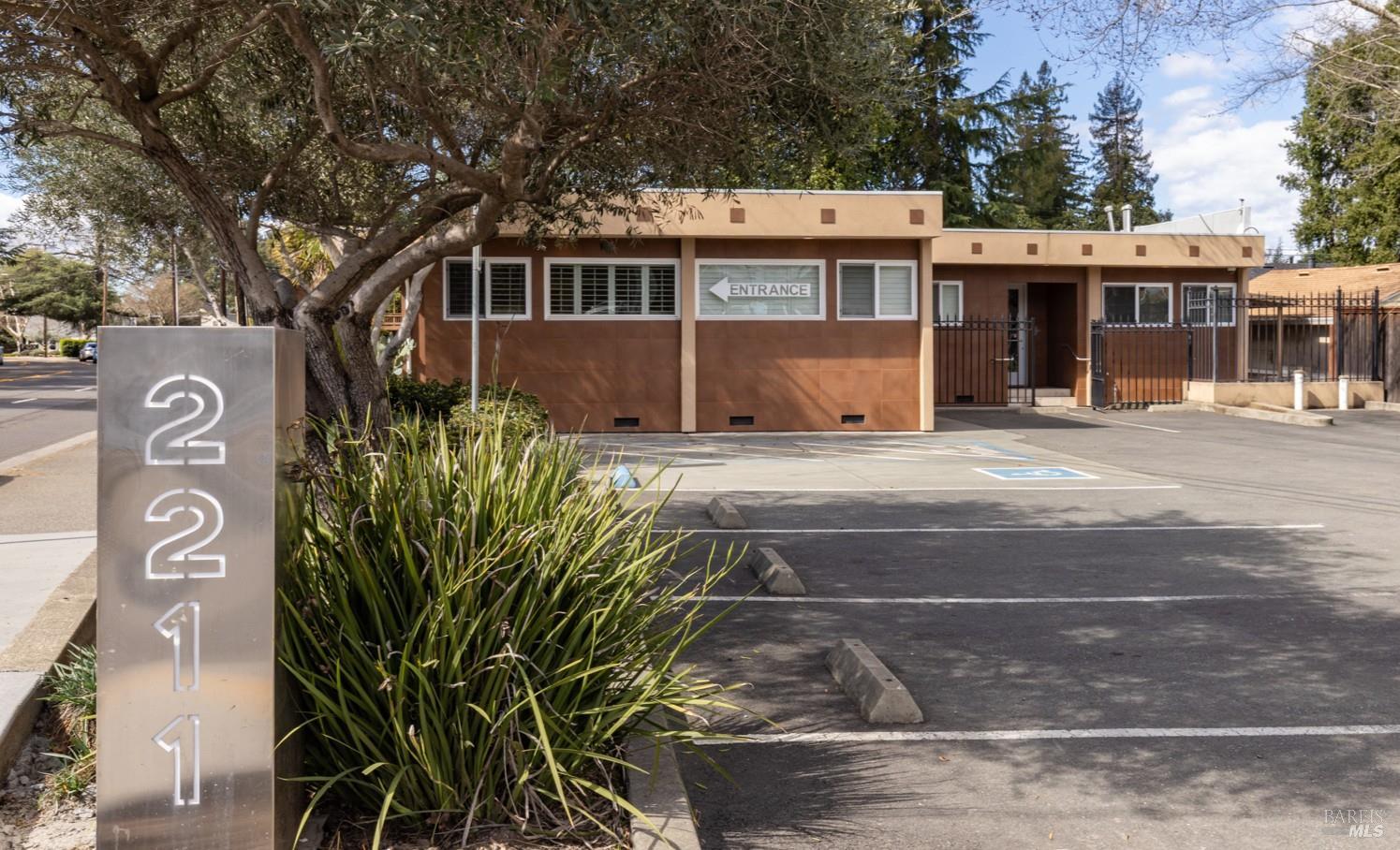 2211 4th Street Santa Rosa CA 95404