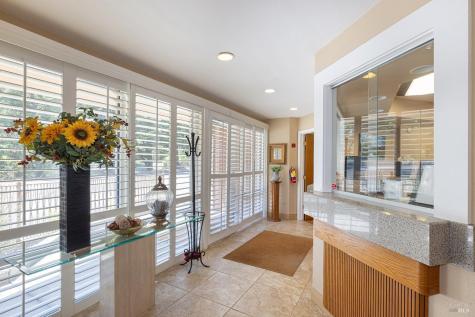 2211 4th Street Santa Rosa CA 95404