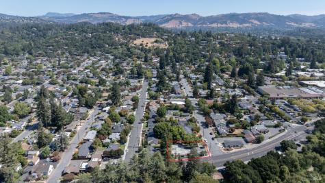 2211 4th Street Santa Rosa CA 95404