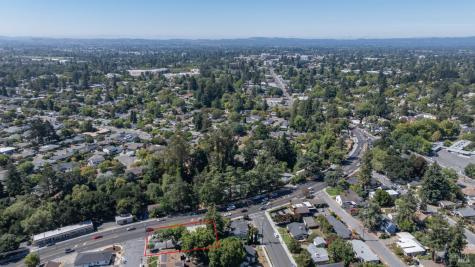 2211 4th Street Santa Rosa CA 95404