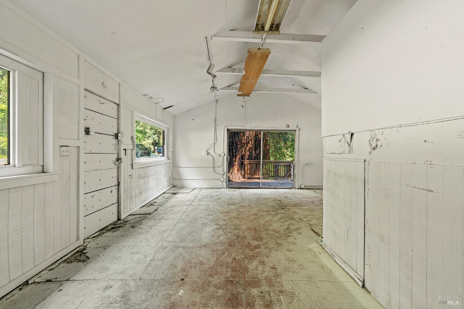 10991 River Road Forestville CA 95436