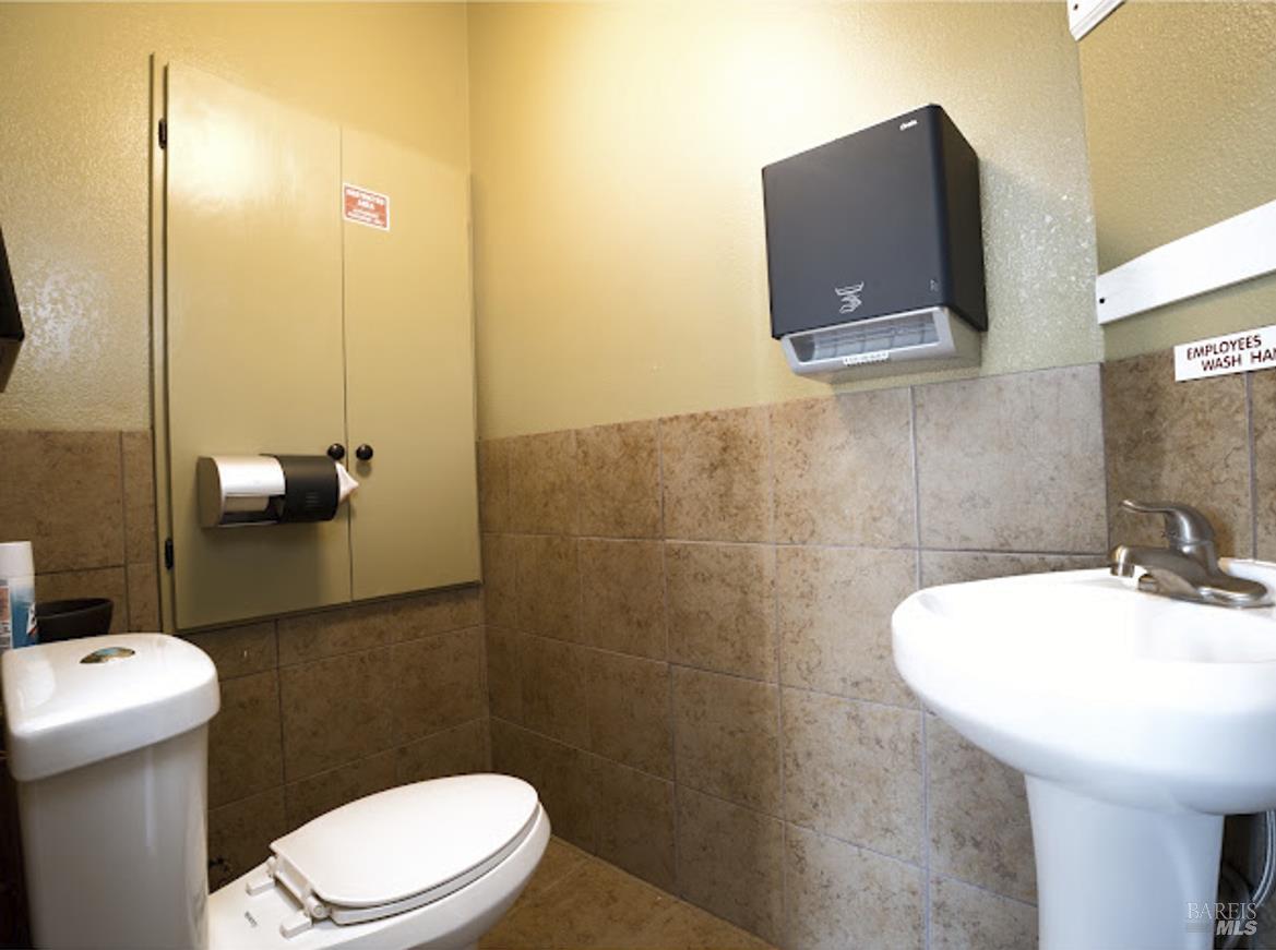 355 W 9th Street Santa Rosa CA 95401