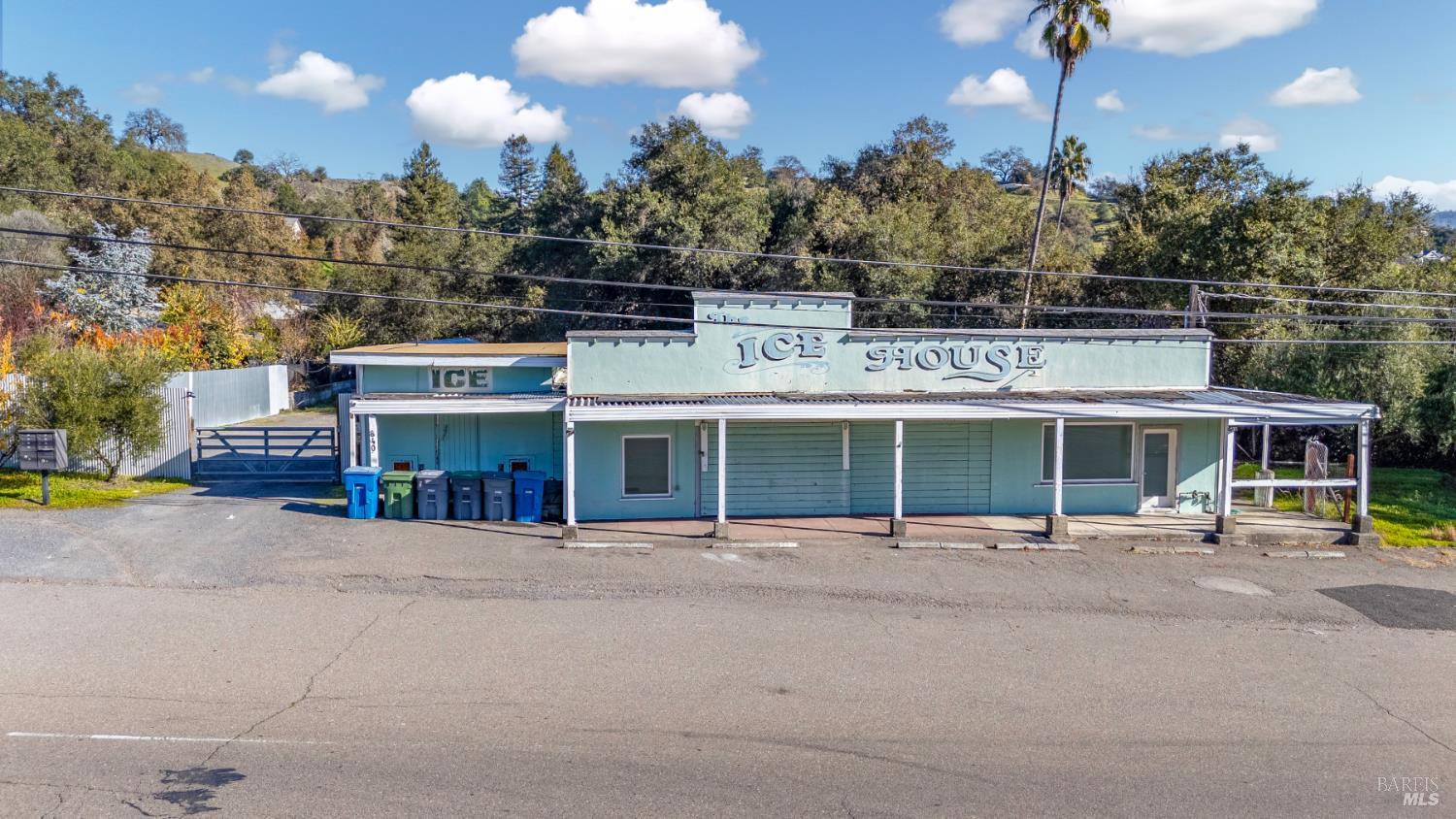 840 N Cloverdale Boulevard Cloverdale CA 95425