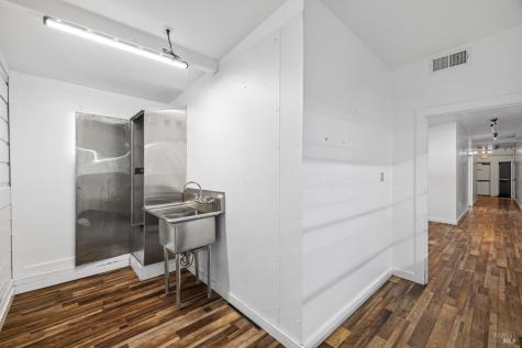 840 N Cloverdale Boulevard Cloverdale CA 95425