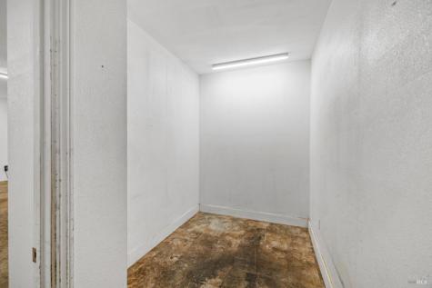 840 N Cloverdale Boulevard Cloverdale CA 95425