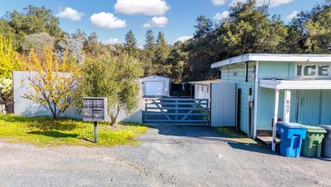 840 N Cloverdale Boulevard Cloverdale CA 95425