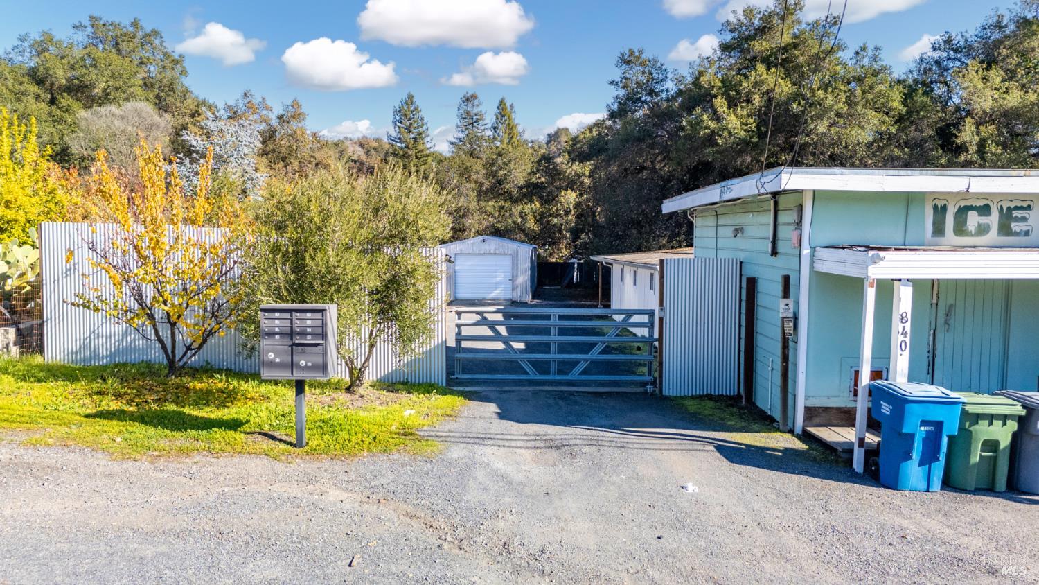 840 N Cloverdale Boulevard Cloverdale CA 95425