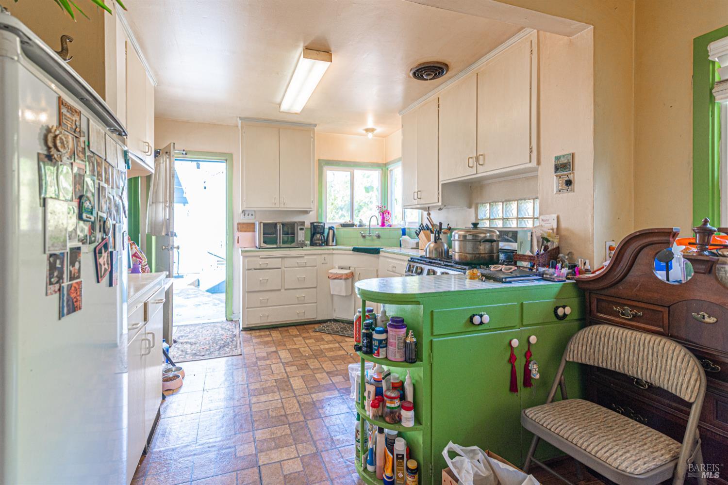 1852 4th Street Santa Rosa CA 95404