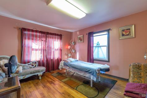 1852 4th Street Santa Rosa CA 95404
