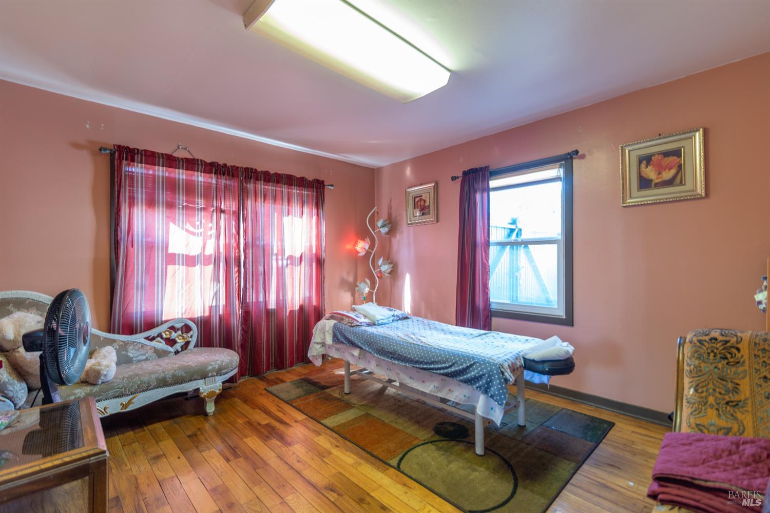 1852 4th Street Santa Rosa CA 95404