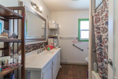 1852 4th Street Santa Rosa CA 95404