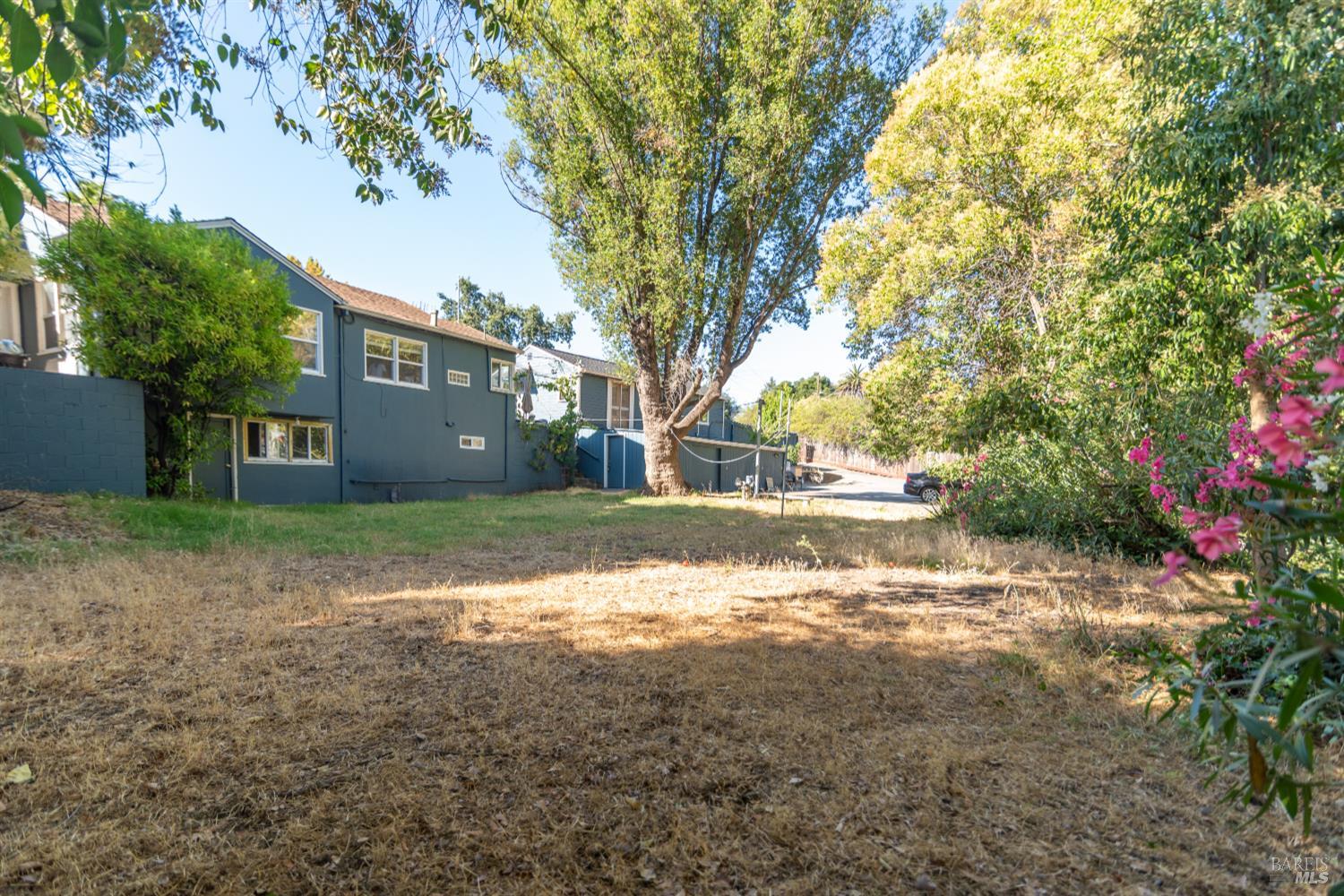 1852 4th Street Santa Rosa CA 95404
