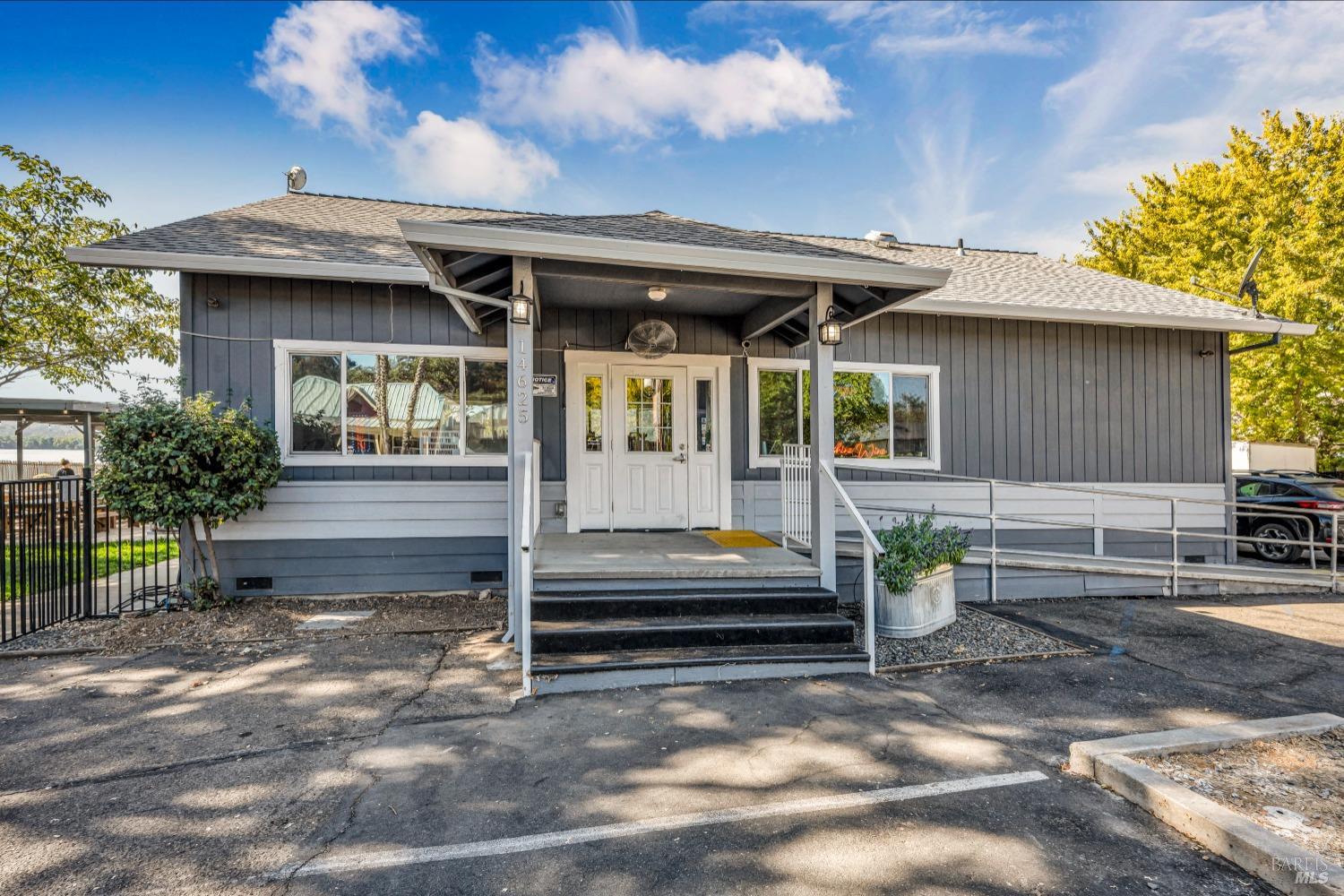 14625 Lakeshore Drive Clearlake CA 95422