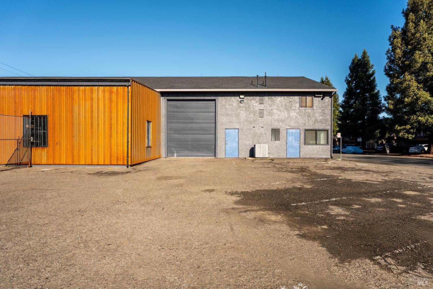 902 Waugh Lane Ukiah CA 95482