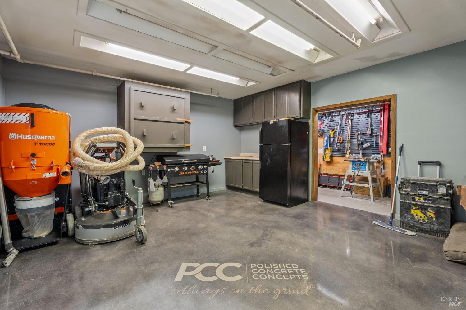 902 Waugh Lane Ukiah CA 95482