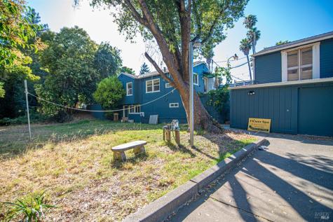 1818 4th Street Santa Rosa CA 95404